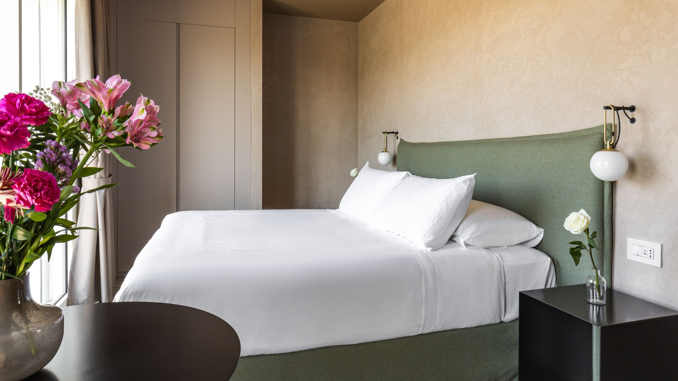 borgo-alle-crete-varignana-bologna-emilia-romagna-italy-agriturismo-camere-appartamenti-piscina-matrimoni-eventi-degustazioni-farmhouse-rooms-apartments-pool-weddings-events-tastings-camere-e-appartamenti-le-merline-foto-uno
